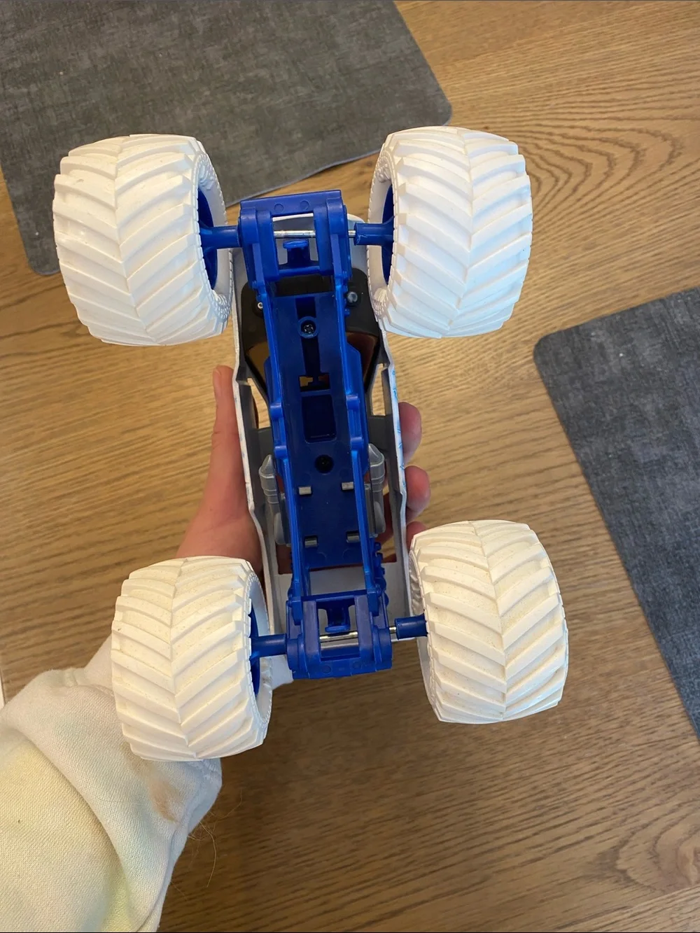 Blue Thunder Monster Truck Toy - Blue and White Ice 1:24